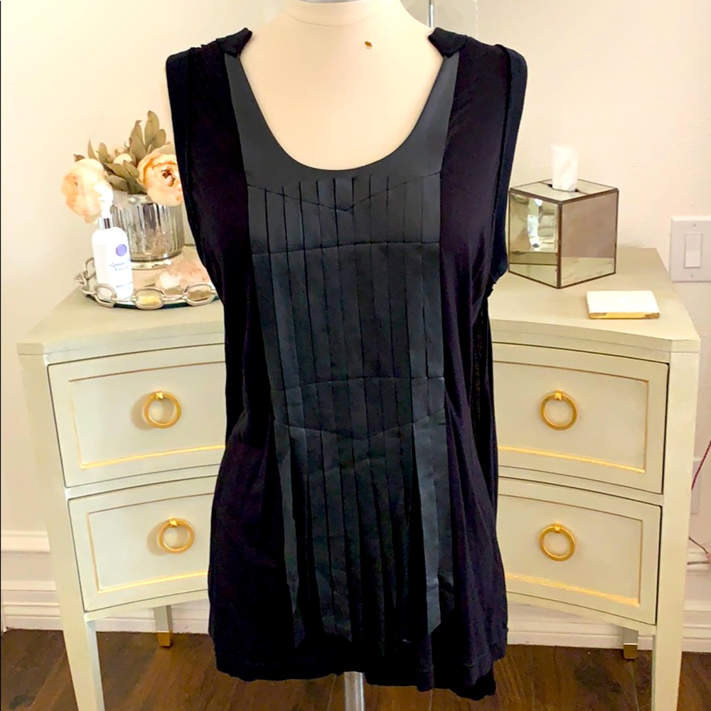 Lamb leather trim tank